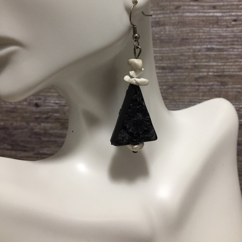 Black flowers handmade earrings